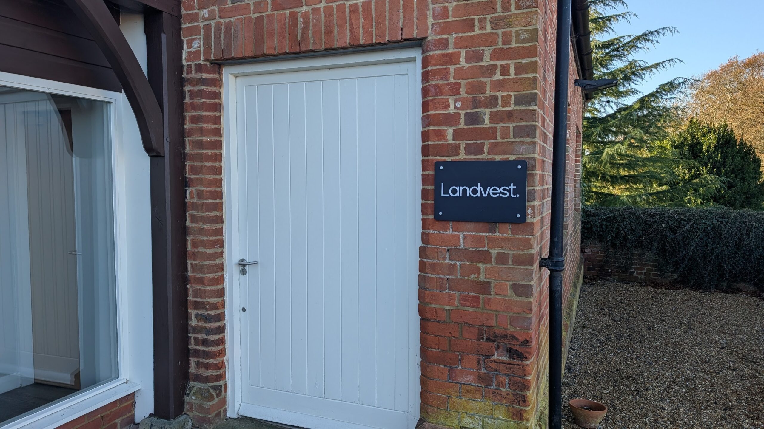 Land Vest — image 5 of 6