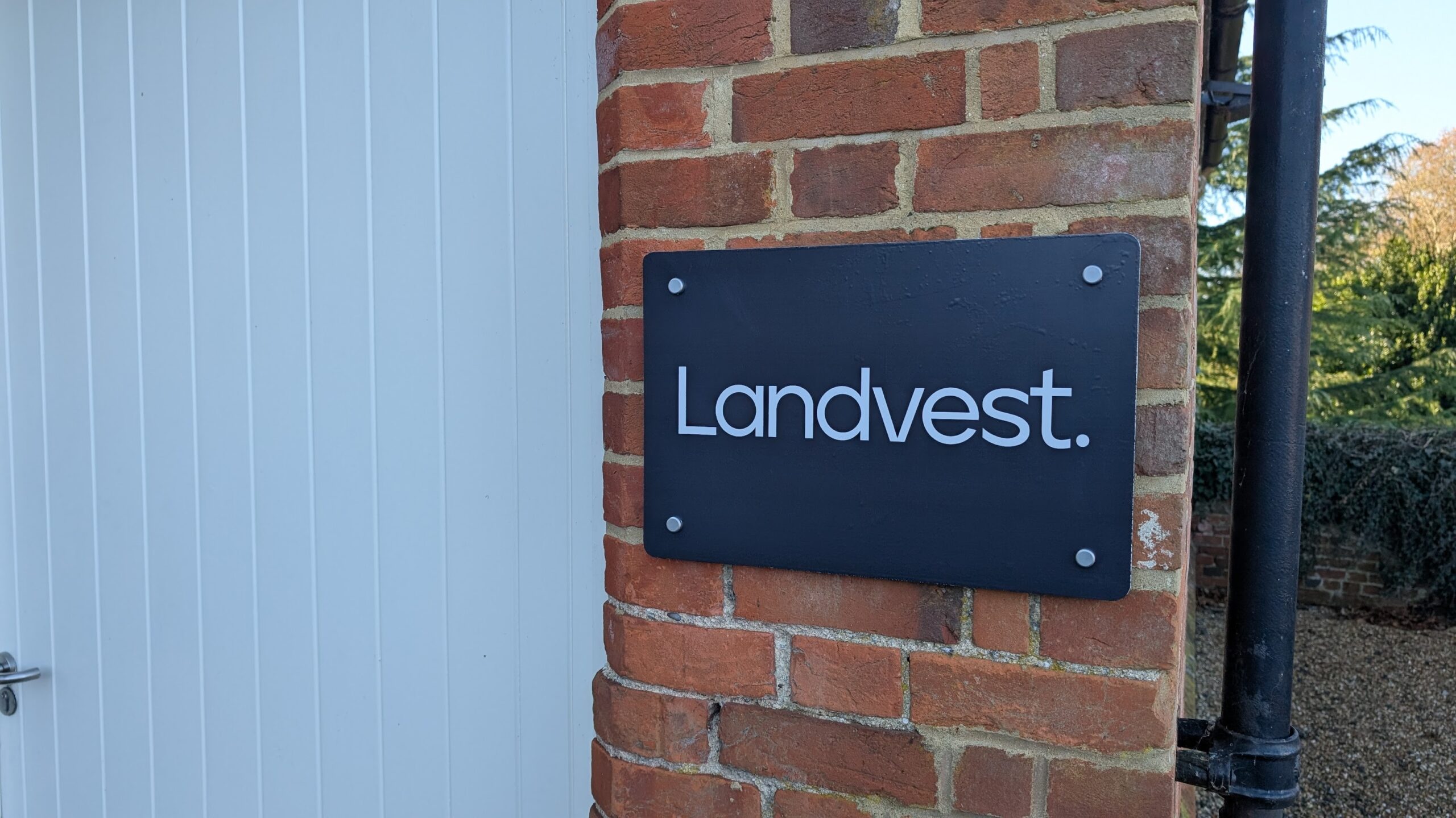 Land Vest — image 3 of 6